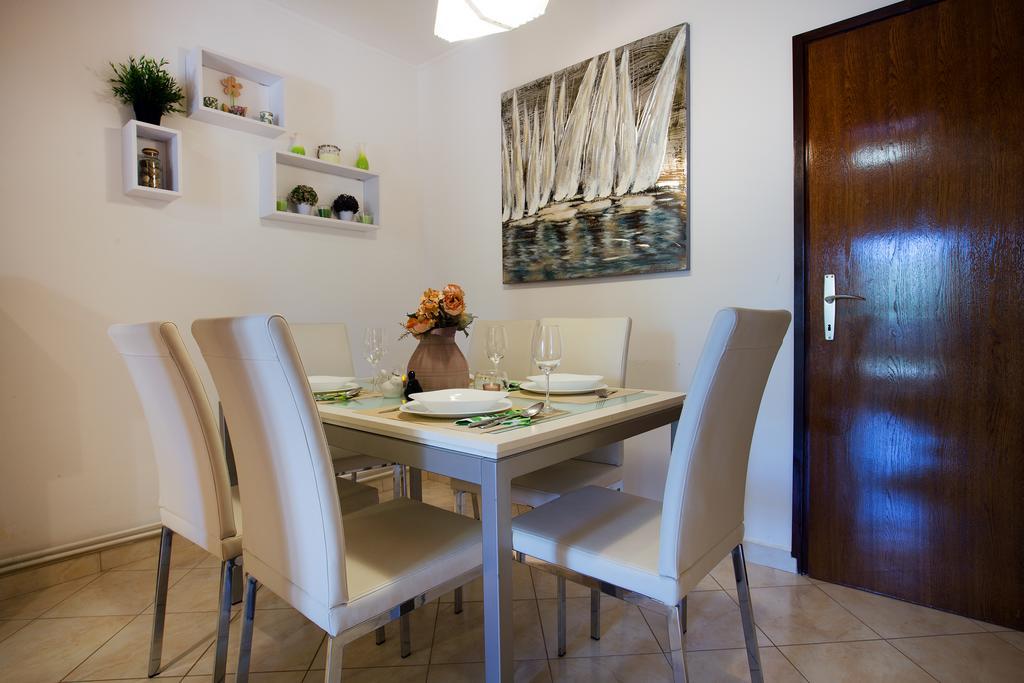 Holiday Villa Anna Primorski Dolac Exterior photo