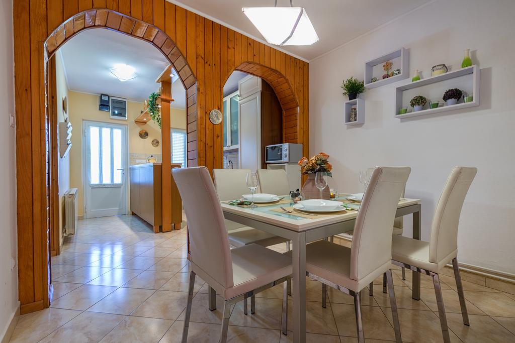 Holiday Villa Anna Primorski Dolac Exterior photo