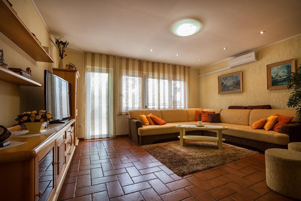Holiday Villa Anna Primorski Dolac Exterior photo